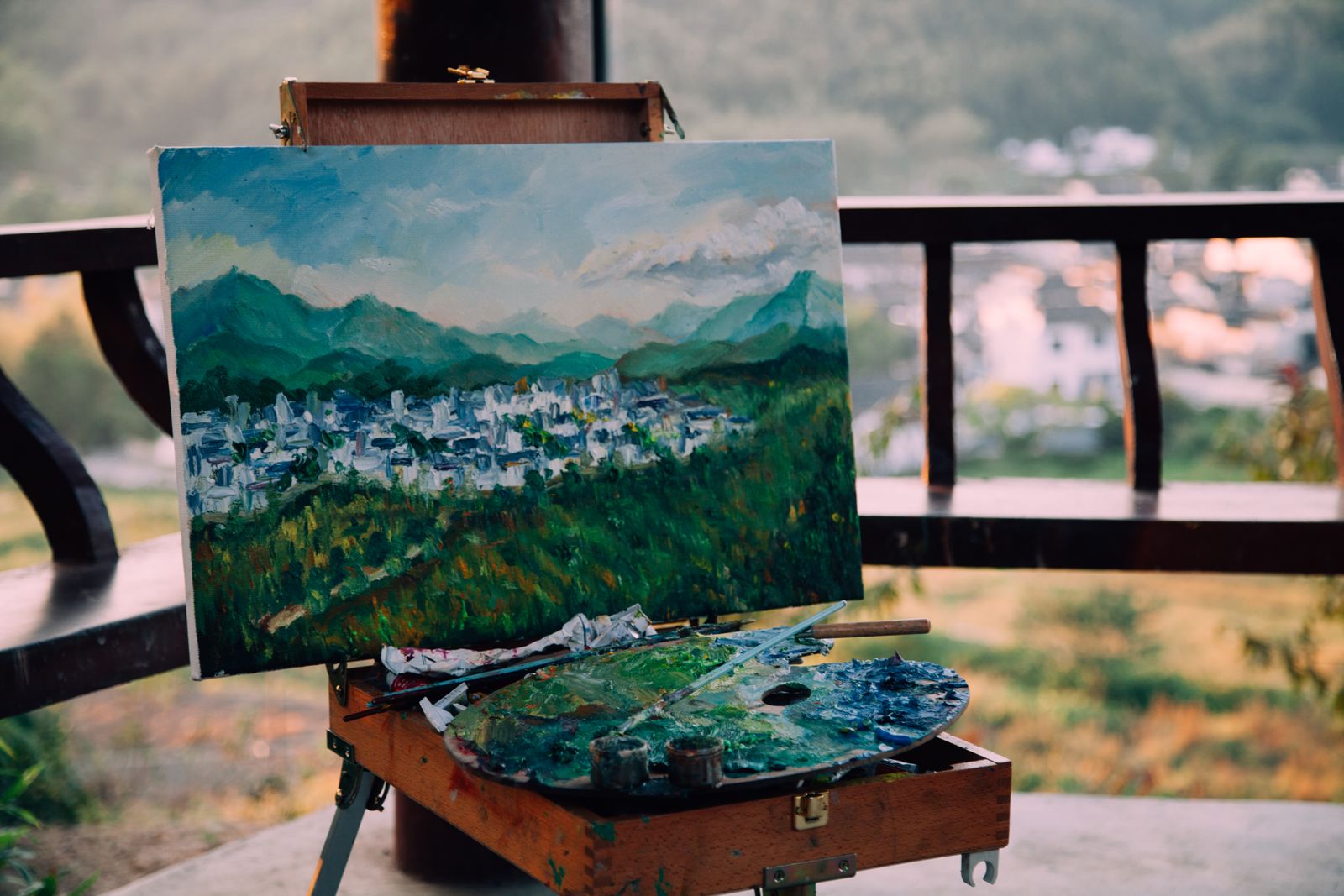 Living luminos amenajat de Atelier Meșteșug & Artă Aurel